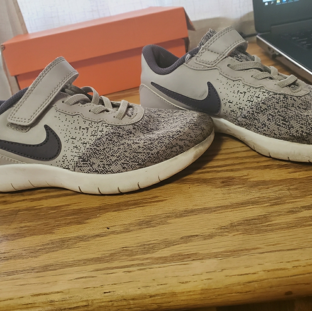 Boys Nike 3Y